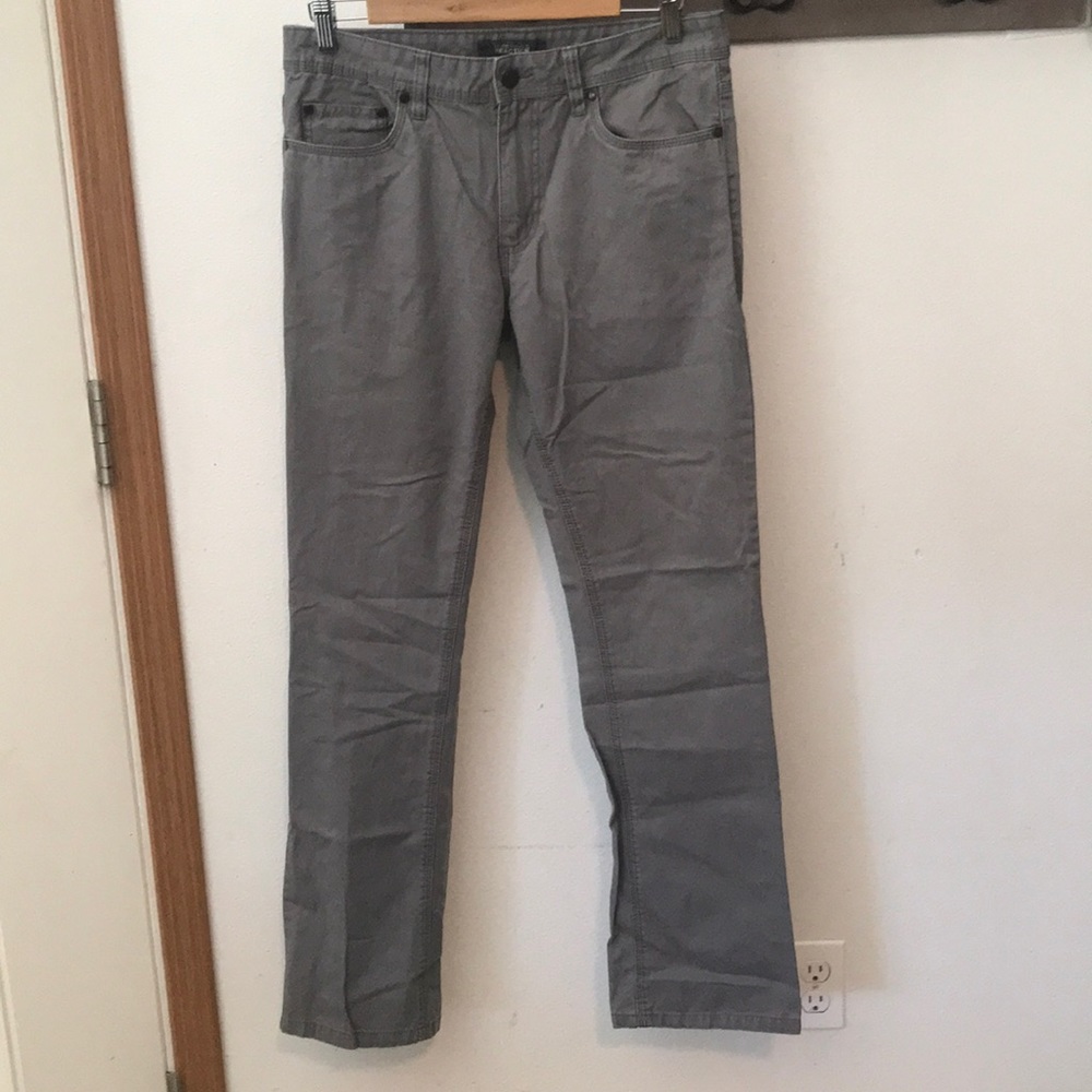 Kenneth Cole Reaction Jeans gray, 100% cotton, size 30/32,
